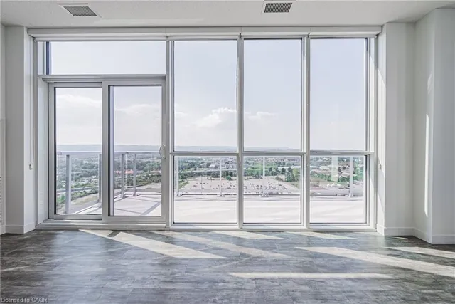 Additional image 11 of 2081 Fairview St Unit 2001