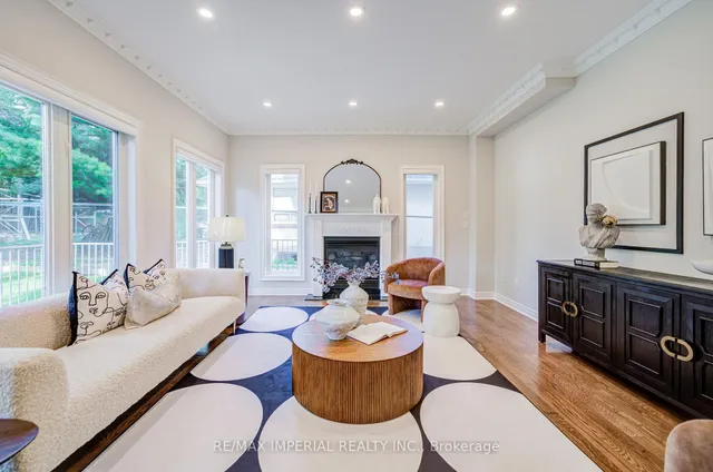 Additional image 23 of 206 Hollywood Ave