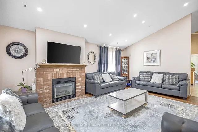 Additional image 8 of 375 SILVERBIRCH Blvd