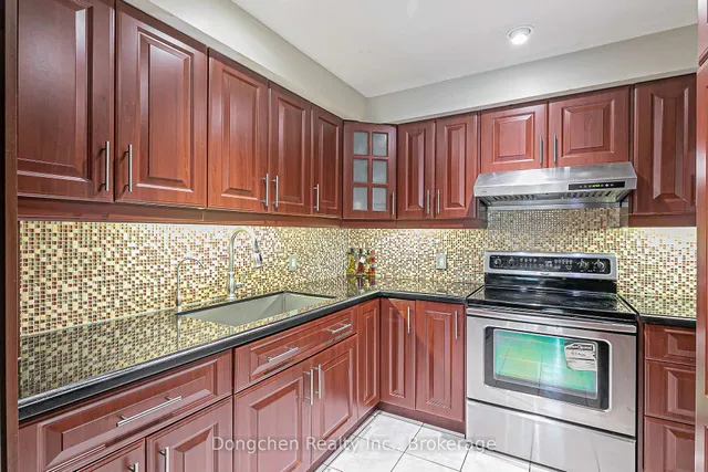 Additional image 18 of 14 Carl Cres