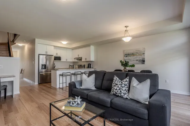 Additional image 11 of 1407 Oakmont Common