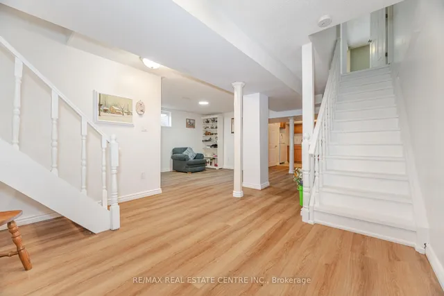 Additional image 33 of 20 Woodbury Crt