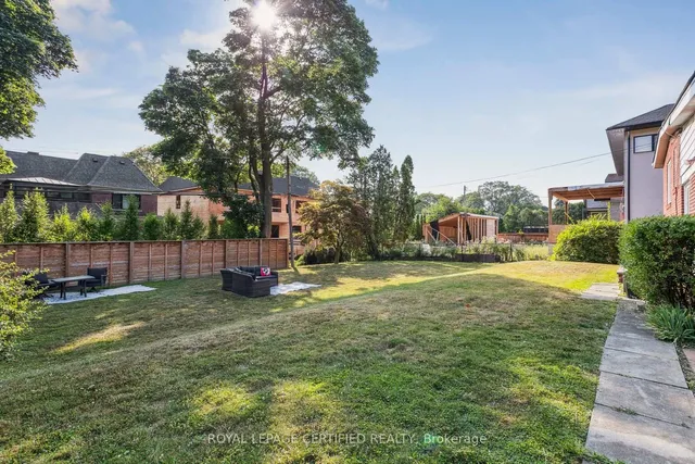 Additional image 38 of 462 The Kingsway