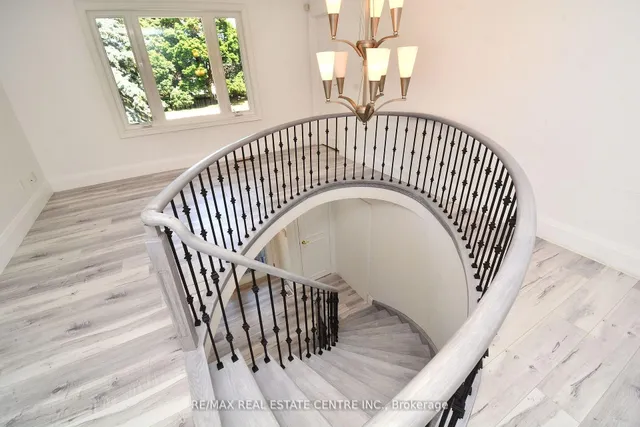 Additional image 23 of 17 Crescent Hill Dr