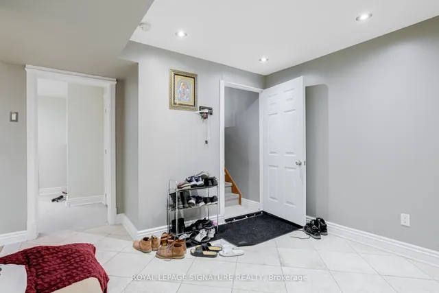 Additional image 24 of 39 Treeline Blvd