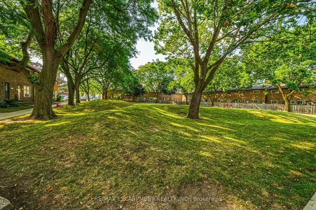 Additional image 26 of 18 Riverdale Dr