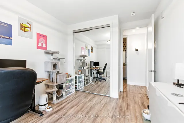 Additional image 25 of 118 King St Unit 523