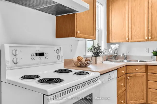 Additional image 19 of 100 Park Home Ave