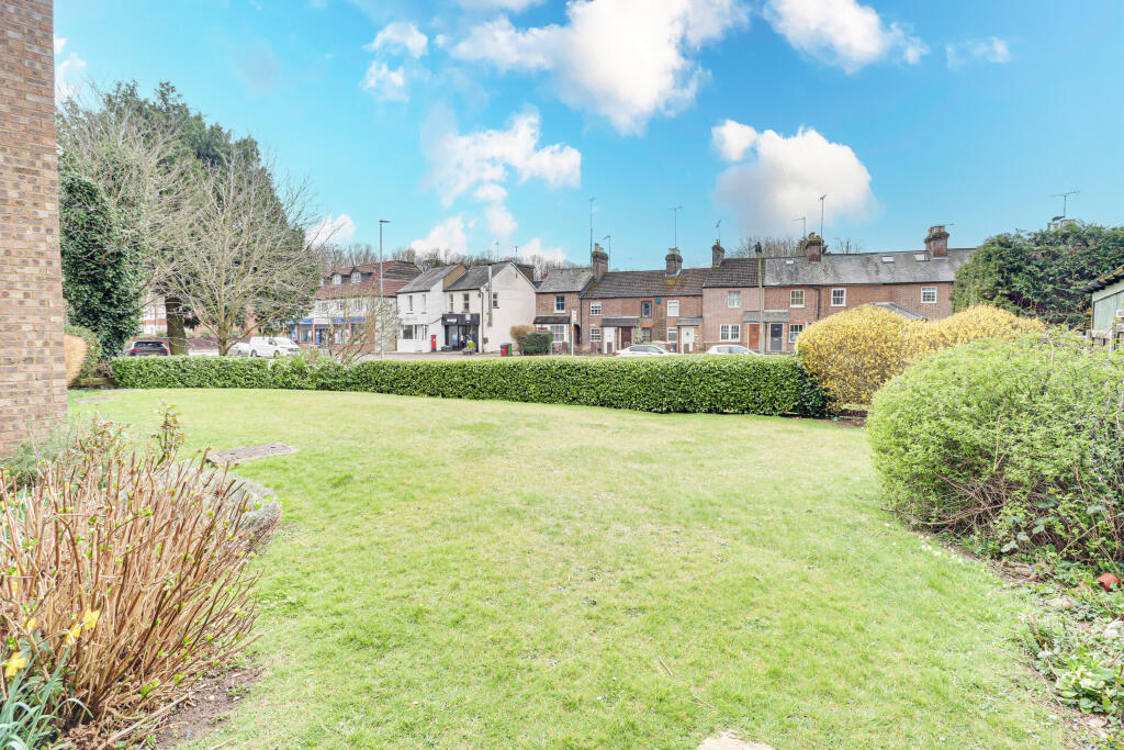 Additional image 11 of St. Nicholas Court, Harpenden, Hertfordshire, AL5