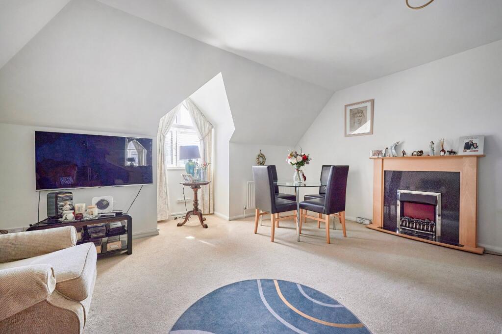 Additional image 3 of Dexter Close, St. Albans, Hertfordshire, AL1