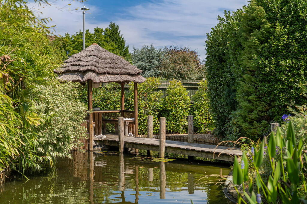 Additional image 5 of Park Street Lane,Park Street,St. Albans,AL2 2AL