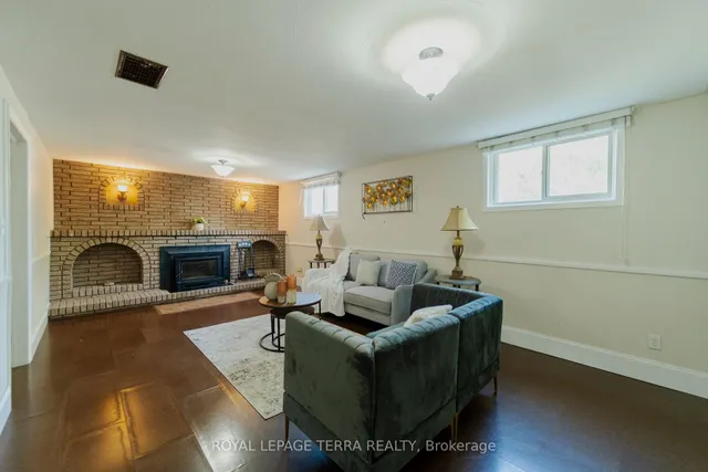 Additional image 34 of 55 Eastbury Dr