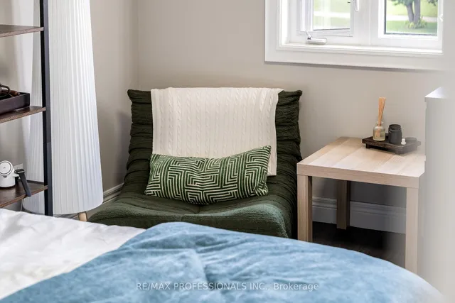 Additional image 35 of 1812 Burnhamthorpe Rd Unit 1