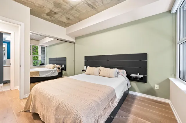 Additional image 25 of 59 East Liberty St Unit 315