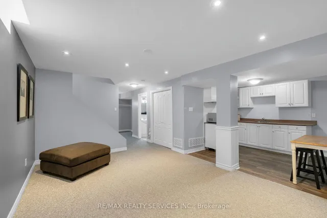 Additional image 38 of 130 Porchlight Rd