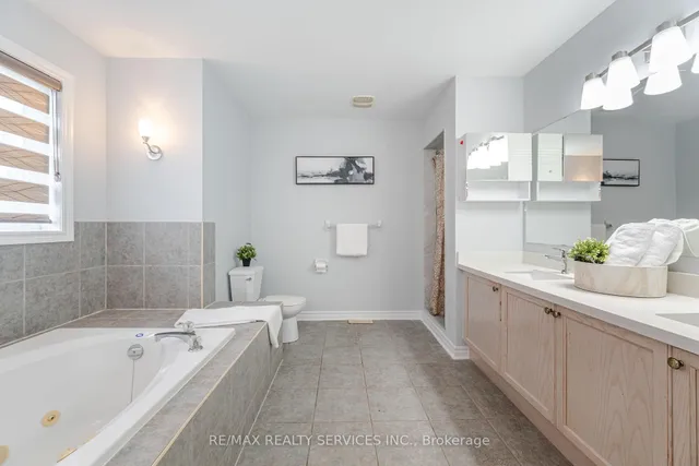 Additional image 28 of 27 Hardgate Cres