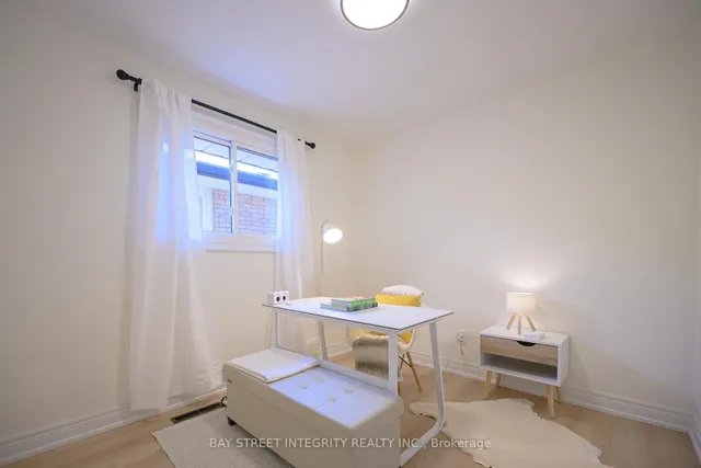 Additional image 17 of 106 Beland Ave