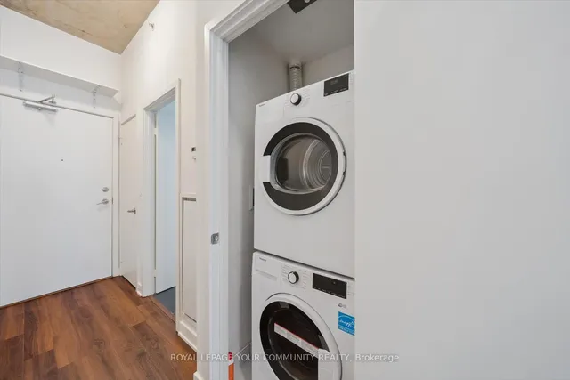 Additional image 21 of 210 Simcoe St Unit 1902