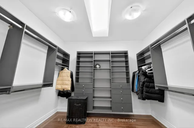 Additional image 37 of 63 Reidmount Ave