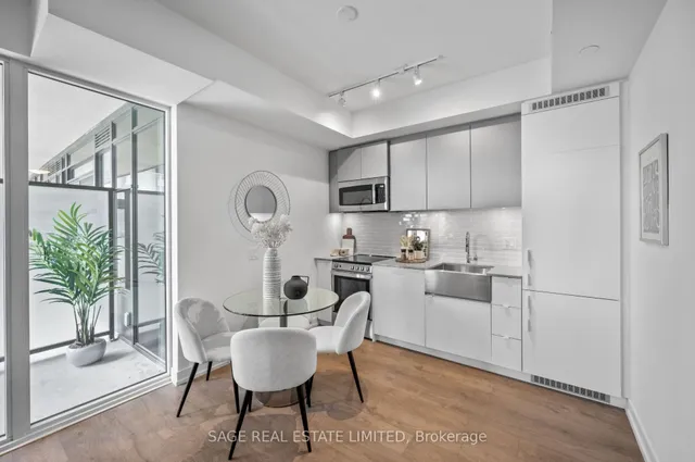 Additional image 5 of 270 Dufferin St Unit 711