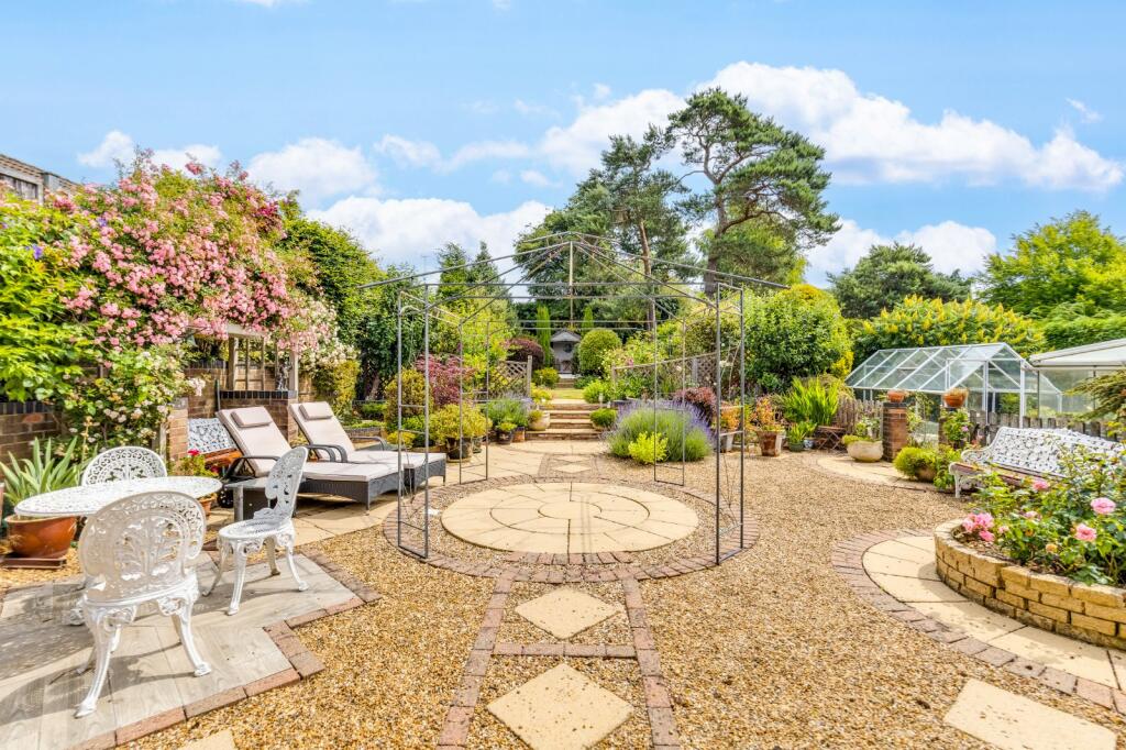 Additional image 17 of Canonsfield Road, Oaklands, Welwyn, Hertfordshire, AL6