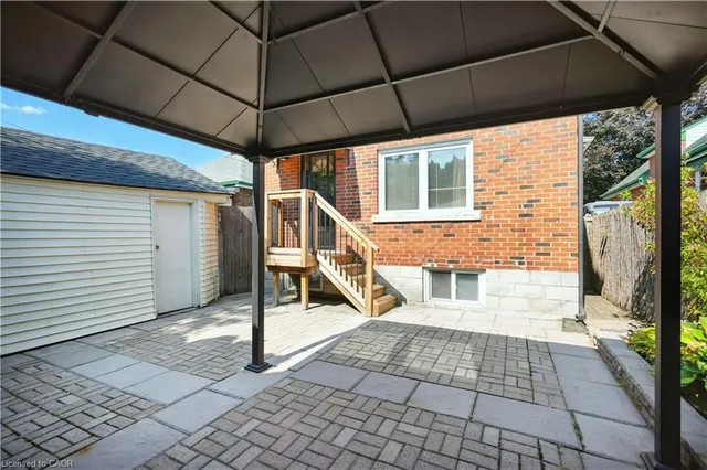 Additional image 46 of 127 Garside Ave