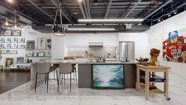 Additional image 5 of 2400 St Clair Ave