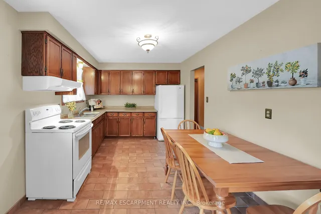 Additional image 9 of 11 Pinard St