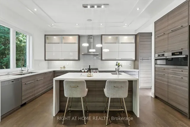 Additional image 24 of 392 Princess Ave