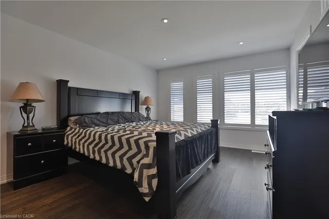 Additional image 22 of 94 Soho St