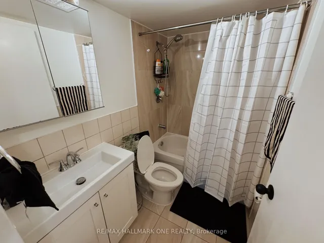 Additional image 17 of 45 Sunrise Ave Unit 904