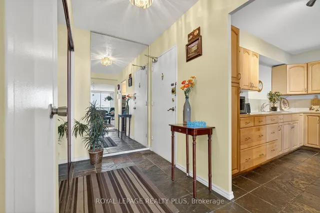 Additional image 6 of 85 Emmett Ave Unit 1802