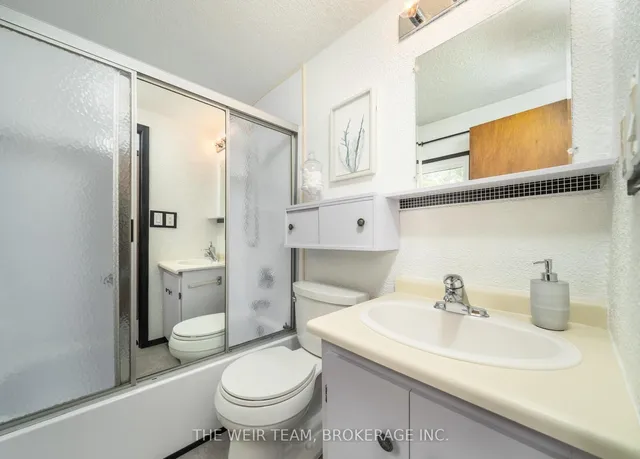 Additional image 14 of 37 Coleridge Ave