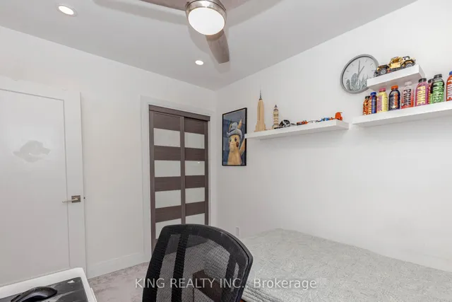 Additional image 28 of 28 AINSLIE Ave