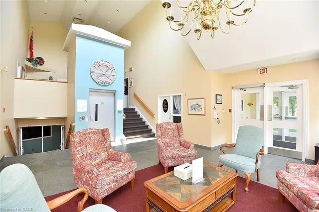 Additional image 41 of 137 Silverbirch Blvd