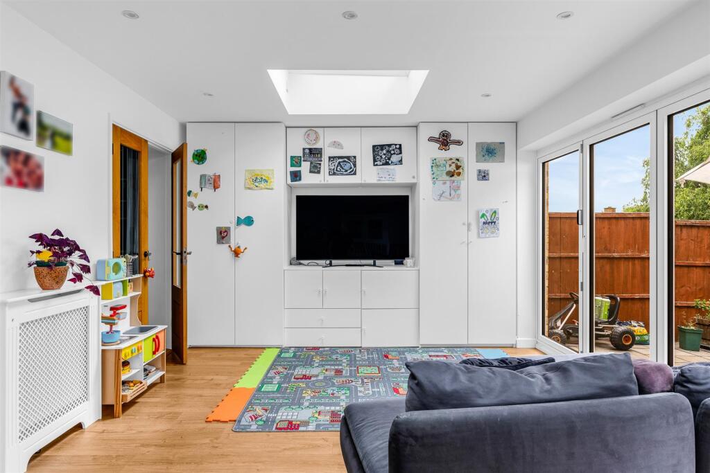 Additional image 8 of Rayfield, Welwyn Garden City