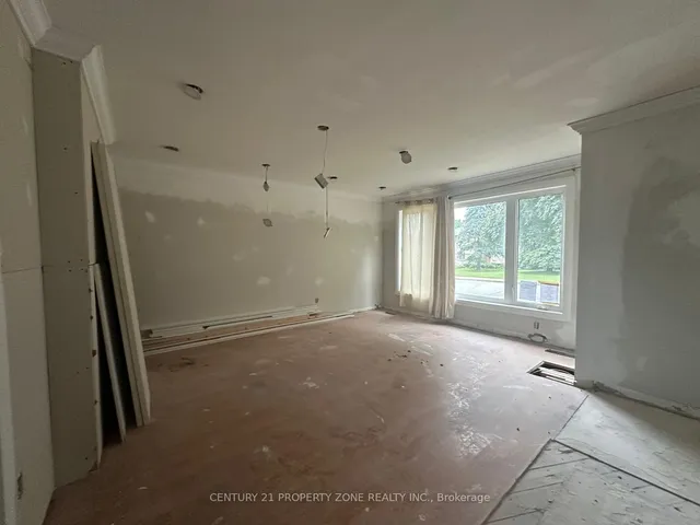 Additional image 12 of 237 Fernwood Cres
