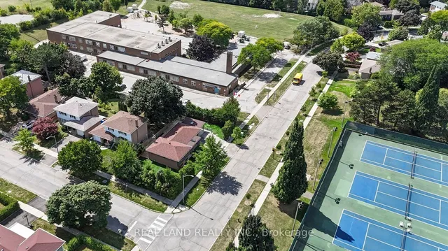 Additional image 49 of 38 Cresthaven Dr