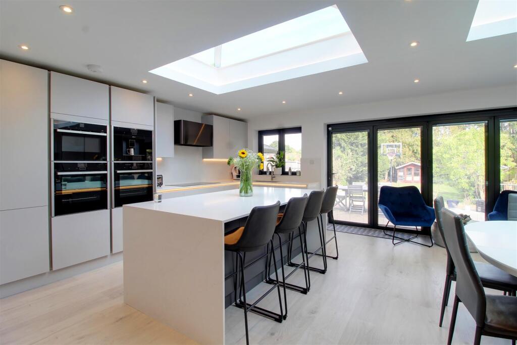 Additional image 14 of Westland Drive, Brookmans Park