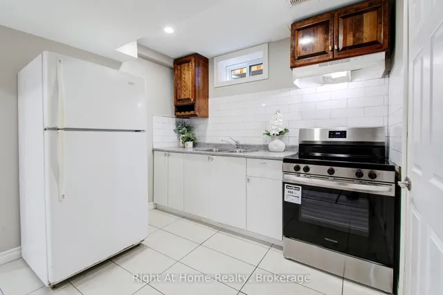 Additional image 31 of 63 Martindale Cres