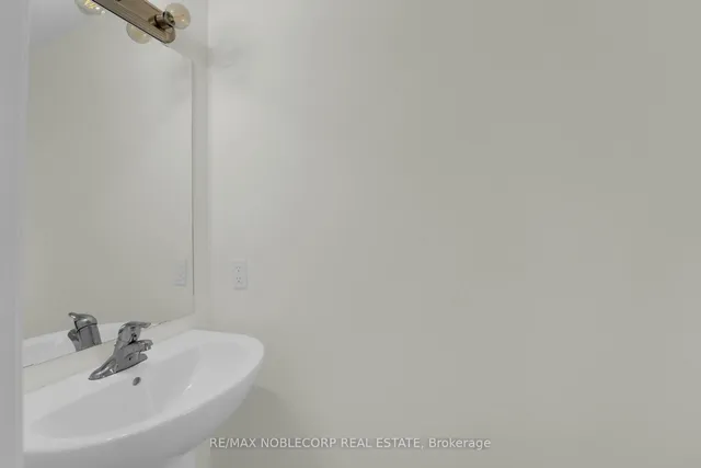 Additional image 10 of 15 Lloyd Davies Way