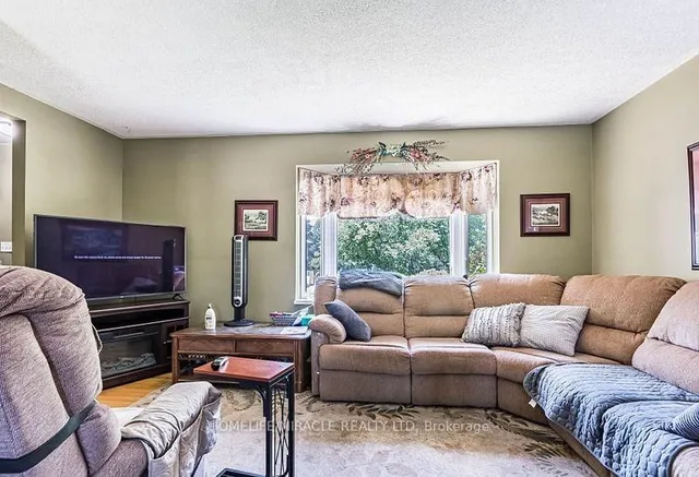 Additional image 9 of 9 Crestview Ave