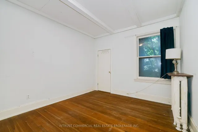 Additional image 6 of 382 Spadina Rd