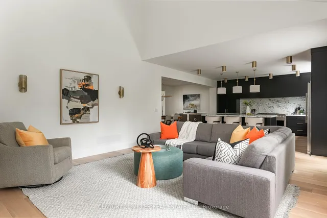 Additional image 24 of 935 Harvey Pl