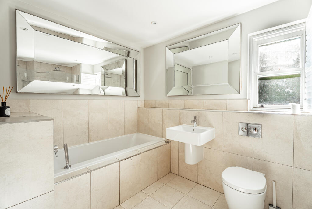 Additional image 9 of Cravells Road, Harpenden, Hertfordshire, AL5