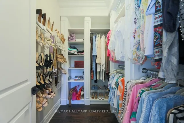 Additional image 20 of 44 Scarboro Cres