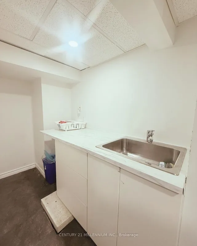 Additional image 27 of 237 Balsam Ave