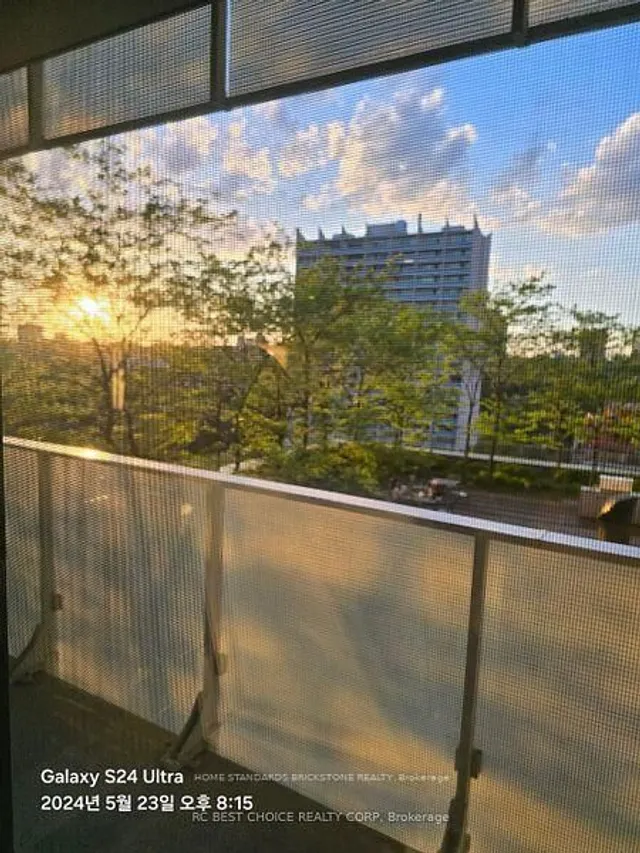 Additional image 3 of 200 Bloor St Unit 605