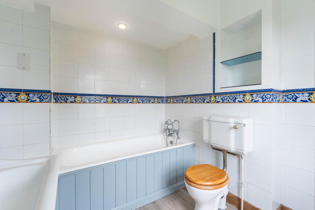 Additional image 10 of Codicote Road, Welwyn, AL6
