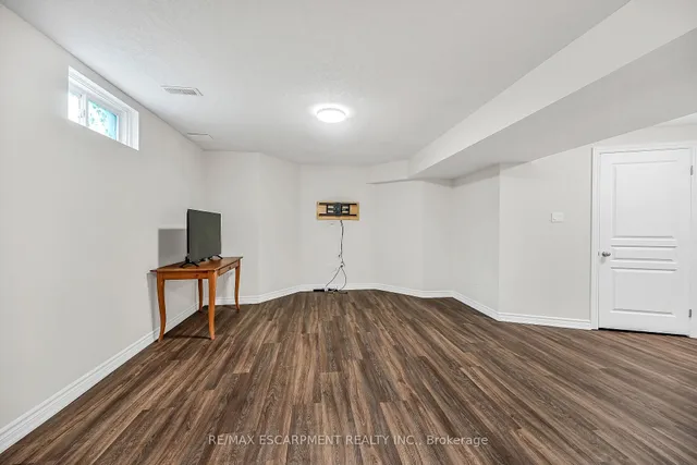 Additional image 41 of 99 Panabaker Dr Unit 8